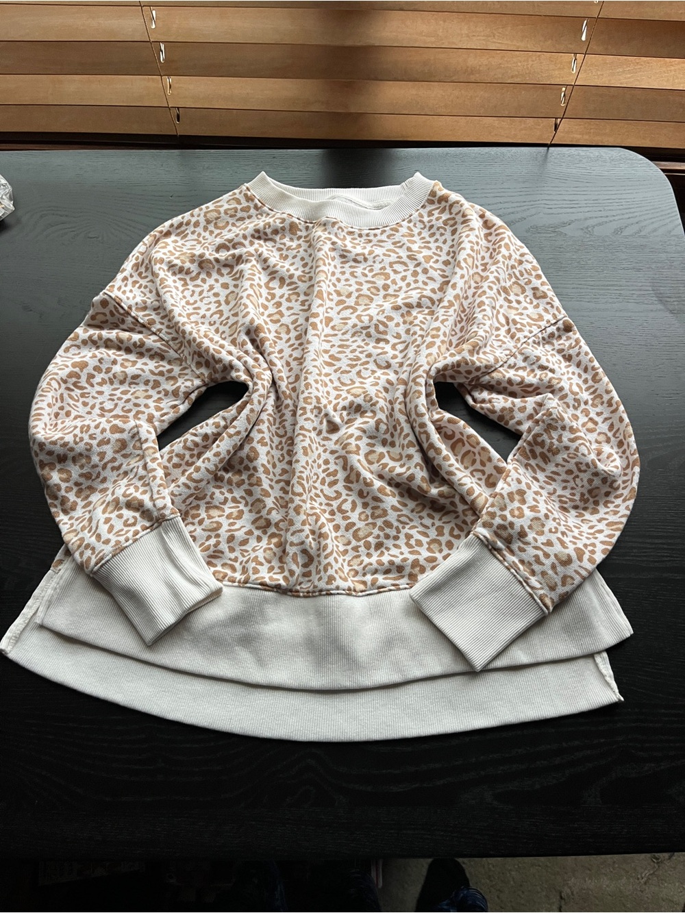 Time and Tru Cream & Tan Leopard Pullover Sweatshirt